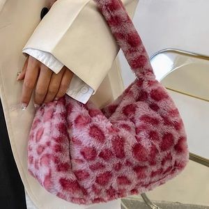 *NEW* Fuzzy Purse